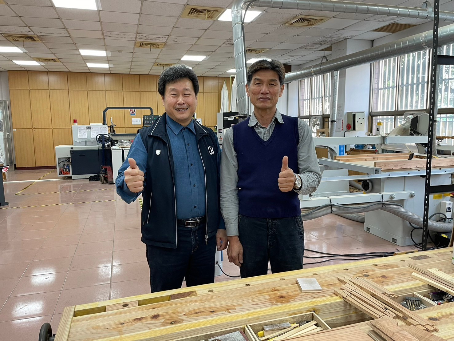 2024.03.22 賀!!本會常務理事呂學智參與學校 【家具木作實務技能】教學